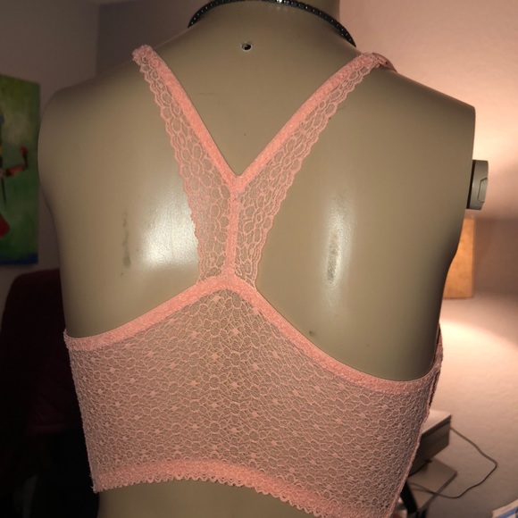 Victoria’s Secret no underwire bra - Picture 2 of 9